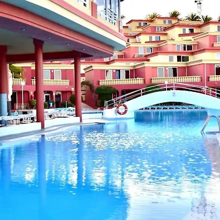 アパート Modern With Shared Pool, Close To The Beach, In Tenerife South アデヘ