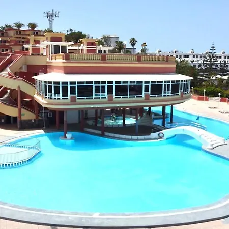 アパート Modern With Shared Pool, Close To The Beach, In Tenerife South アデヘ