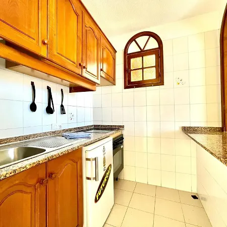 Modern With Shared Pool, Close To The Beach, In Tenerife South * アデヘ