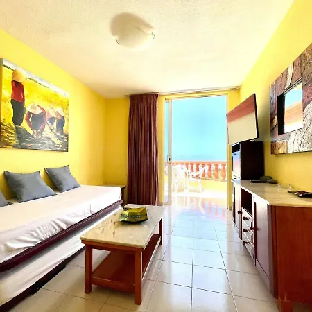 Modern With Shared Pool, Close To The Beach, In Tenerife South Apartmán