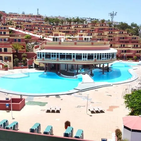 Modern With Shared Pool, Close To The Beach, In Tenerife South Apartmán
