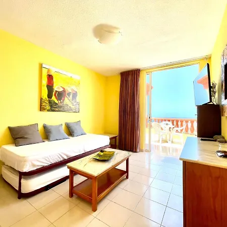 アパート Modern With Shared Pool, Close To The Beach, In Tenerife South