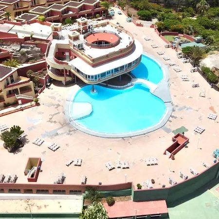 Modern With Shared Pool, Close To The Beach, In Tenerife South * 阿德耶